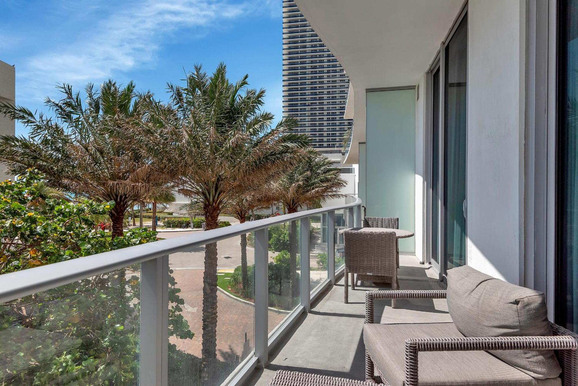 203-1Br/1Ba At The Beach Gem! Lux Amenities! Hollywood Dış mekan fotoğraf